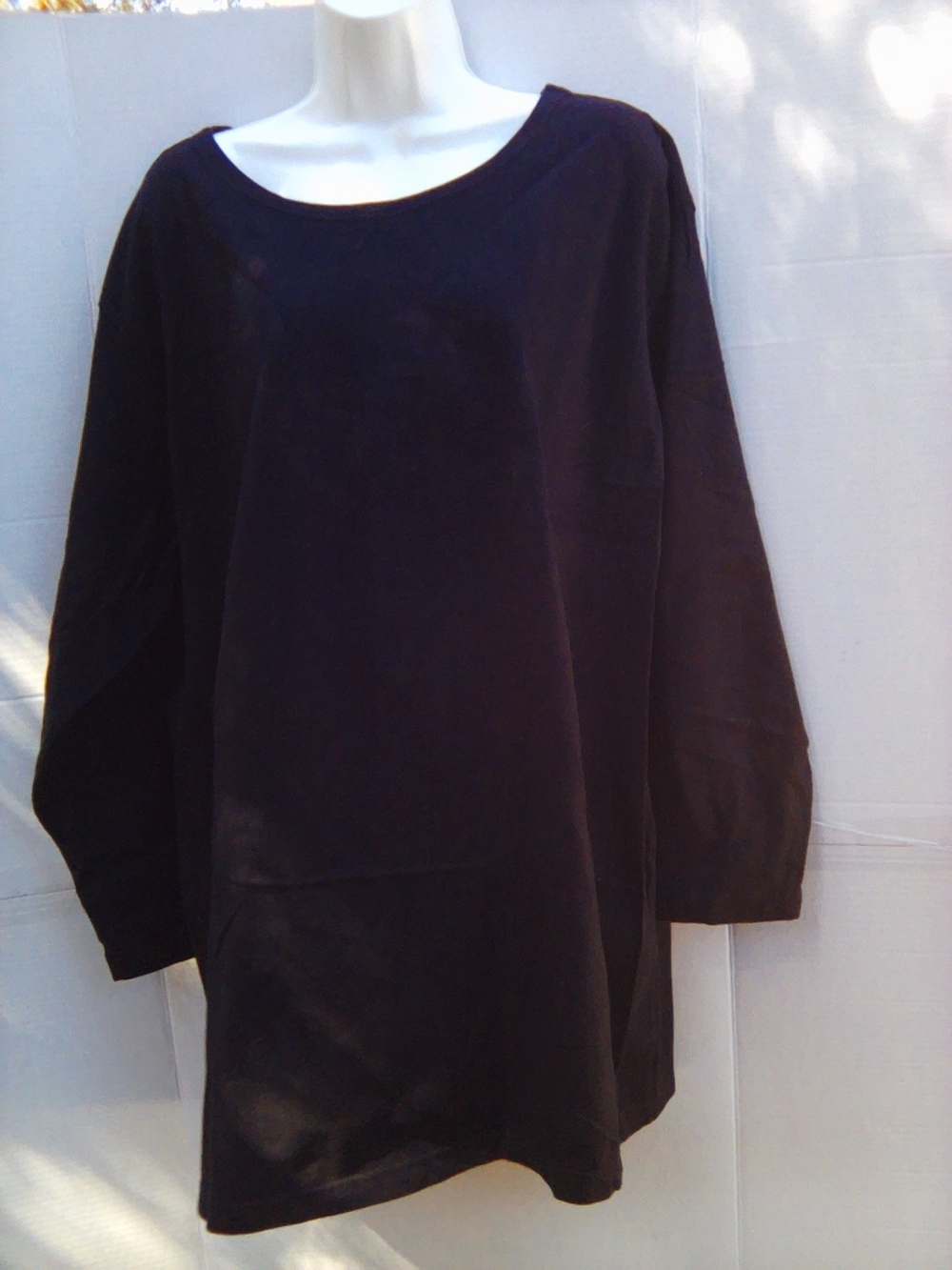 Women’s Long Sleeve Black Tunic Sweater